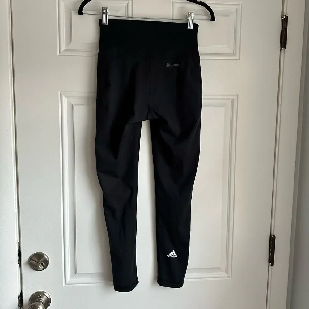 Adidas size m‎ black YOGA ESSENTIALS HIGH-WAISTED LEGGINGS aeroready